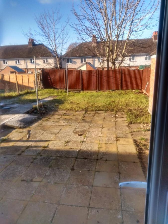 Cheltenham - 3 Bedroom, Parking, Disneyplus Extérieur photo